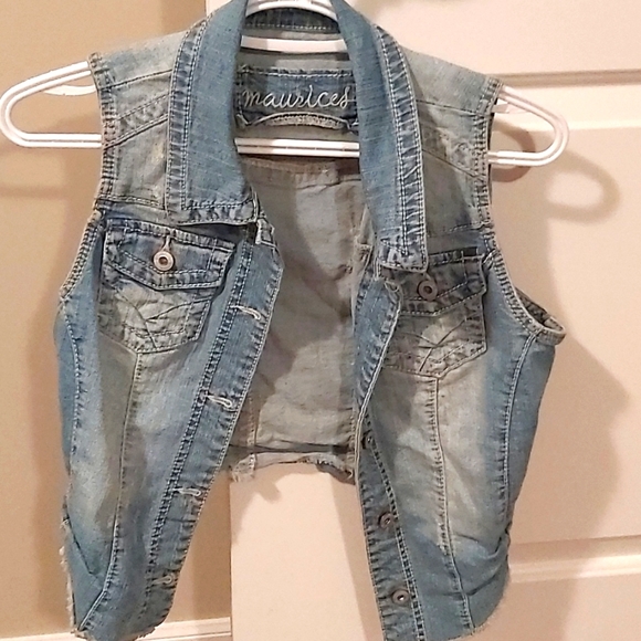 Jean vest- size small - Picture 1 of 3